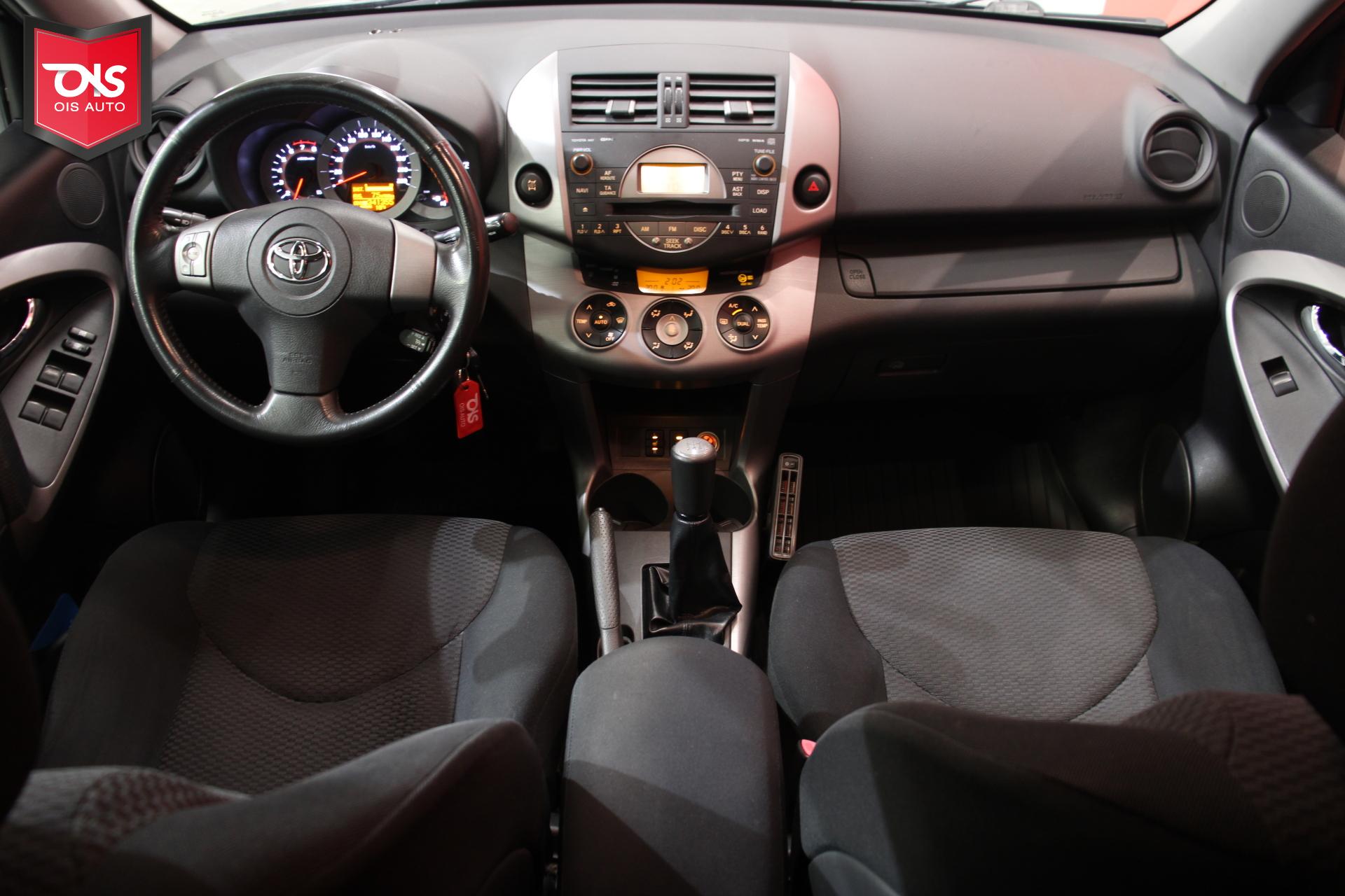 TOYOTA RAV4 2006