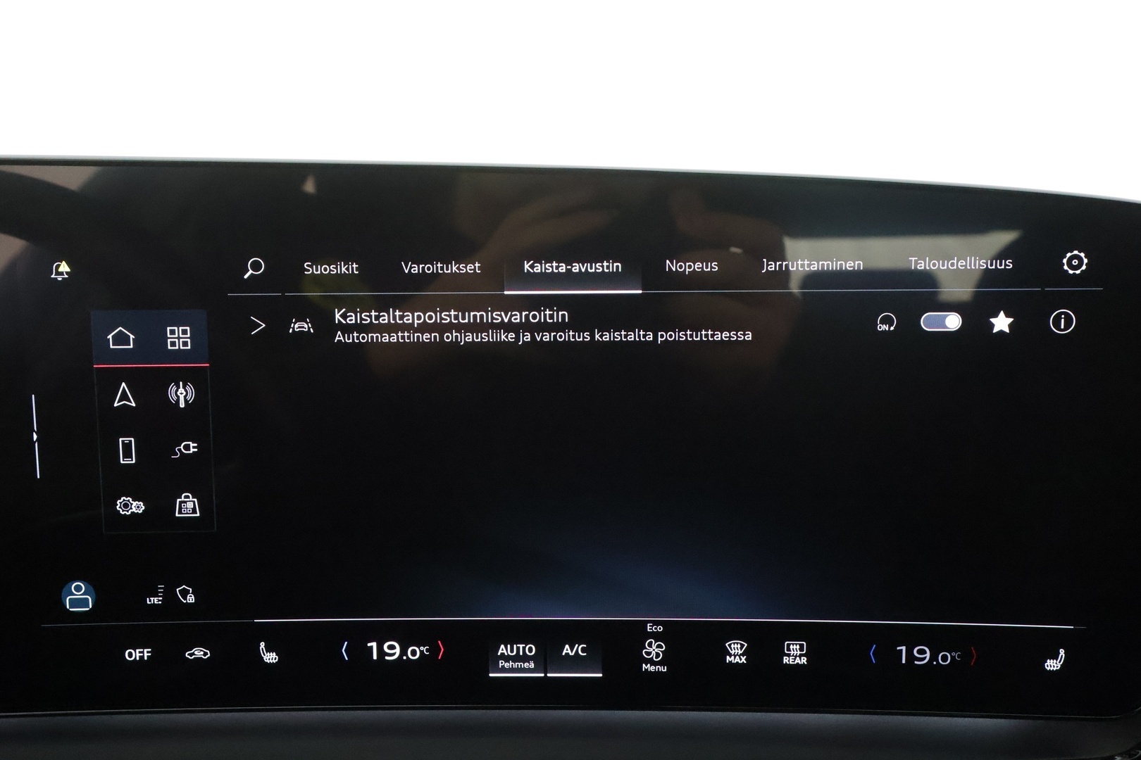 AUDI Q6 e-tron 2024