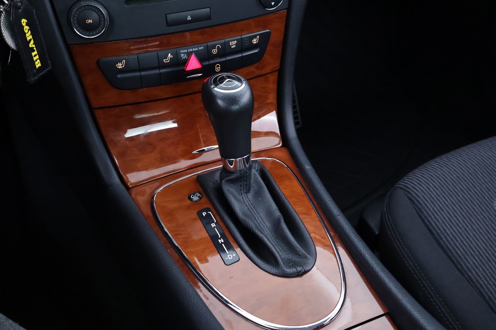 MERCEDES-BENZ E 2006