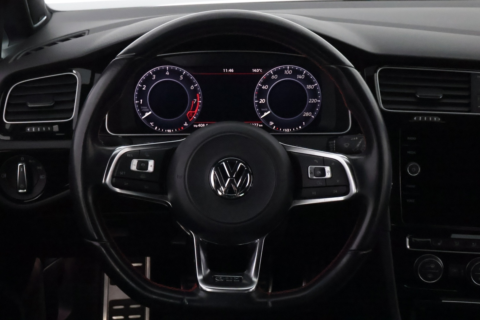 VOLKSWAGEN Golf 2017