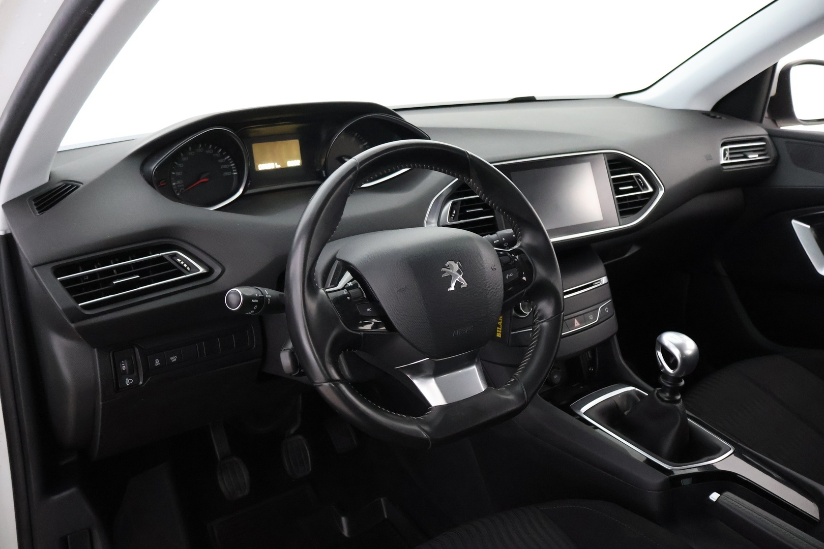 PEUGEOT 308 2015