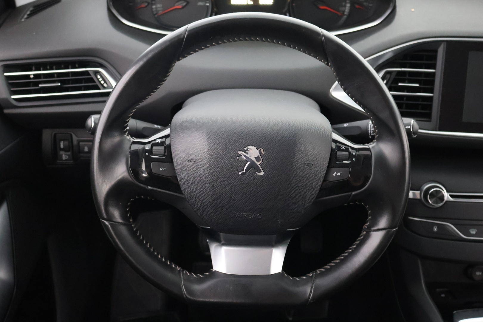 PEUGEOT 308 2015