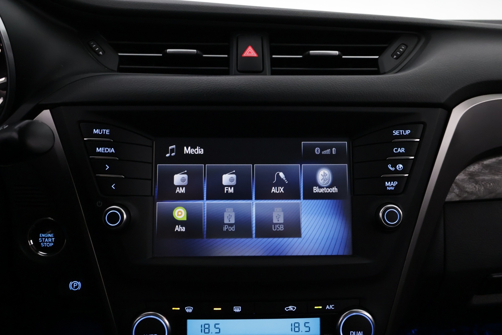 TOYOTA Avensis 2017