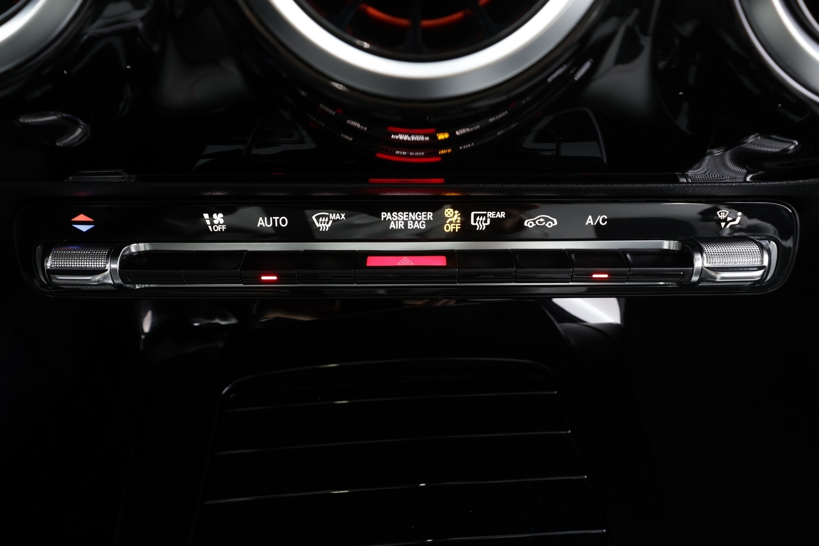 MERCEDES-BENZ A 2019