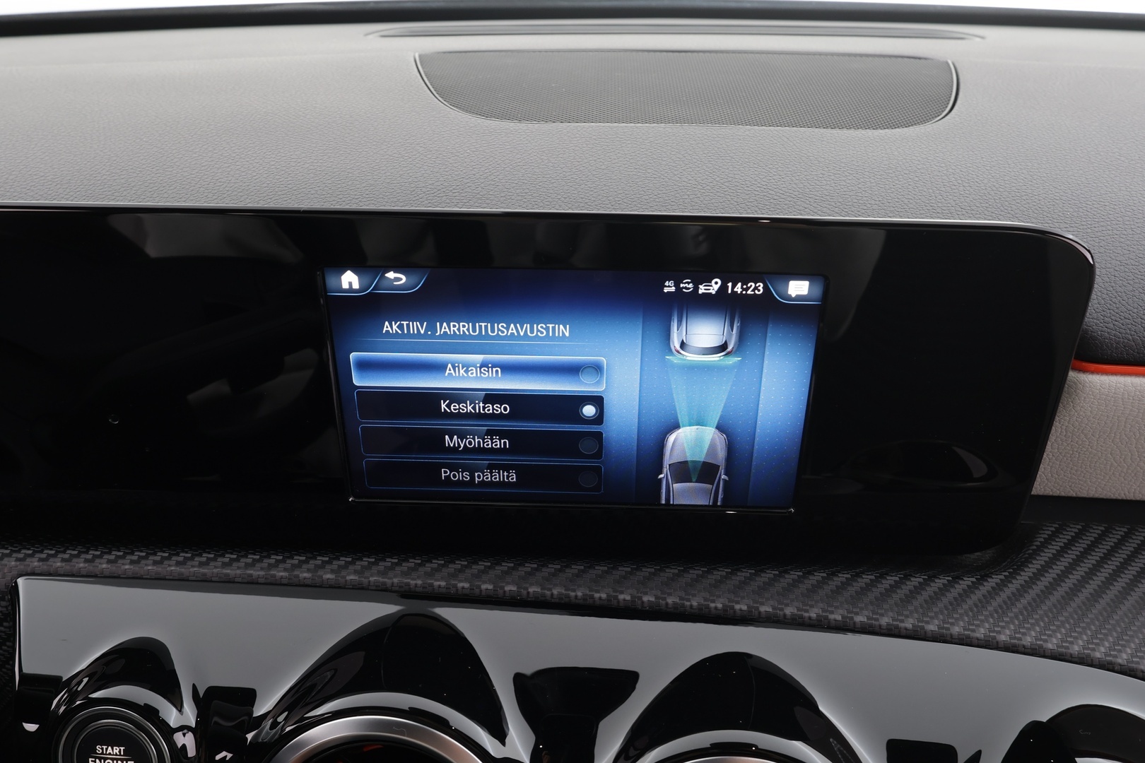 MERCEDES-BENZ A 2019