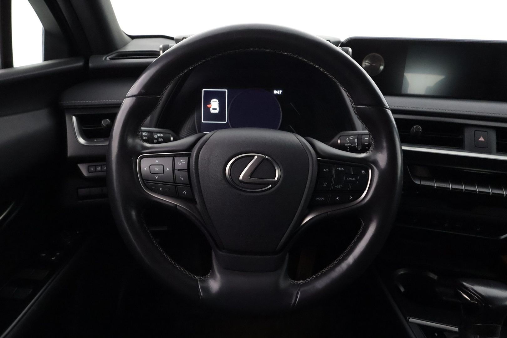 LEXUS UX 2019