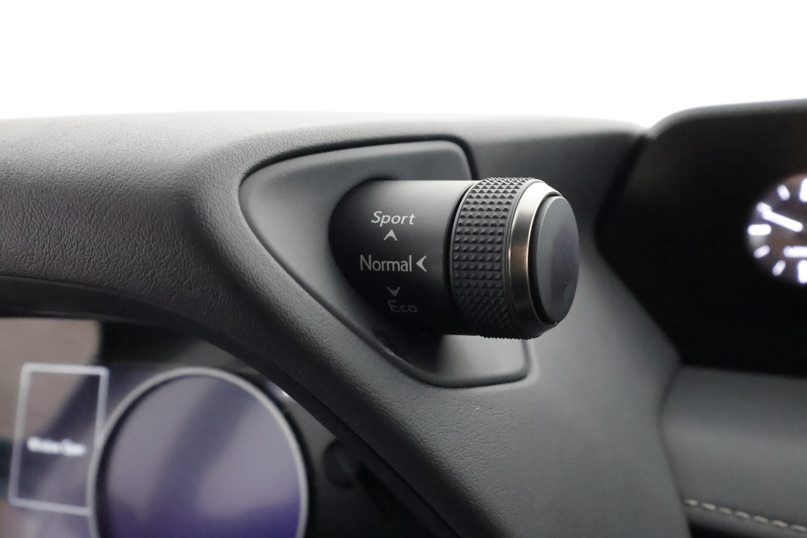 LEXUS UX 2019