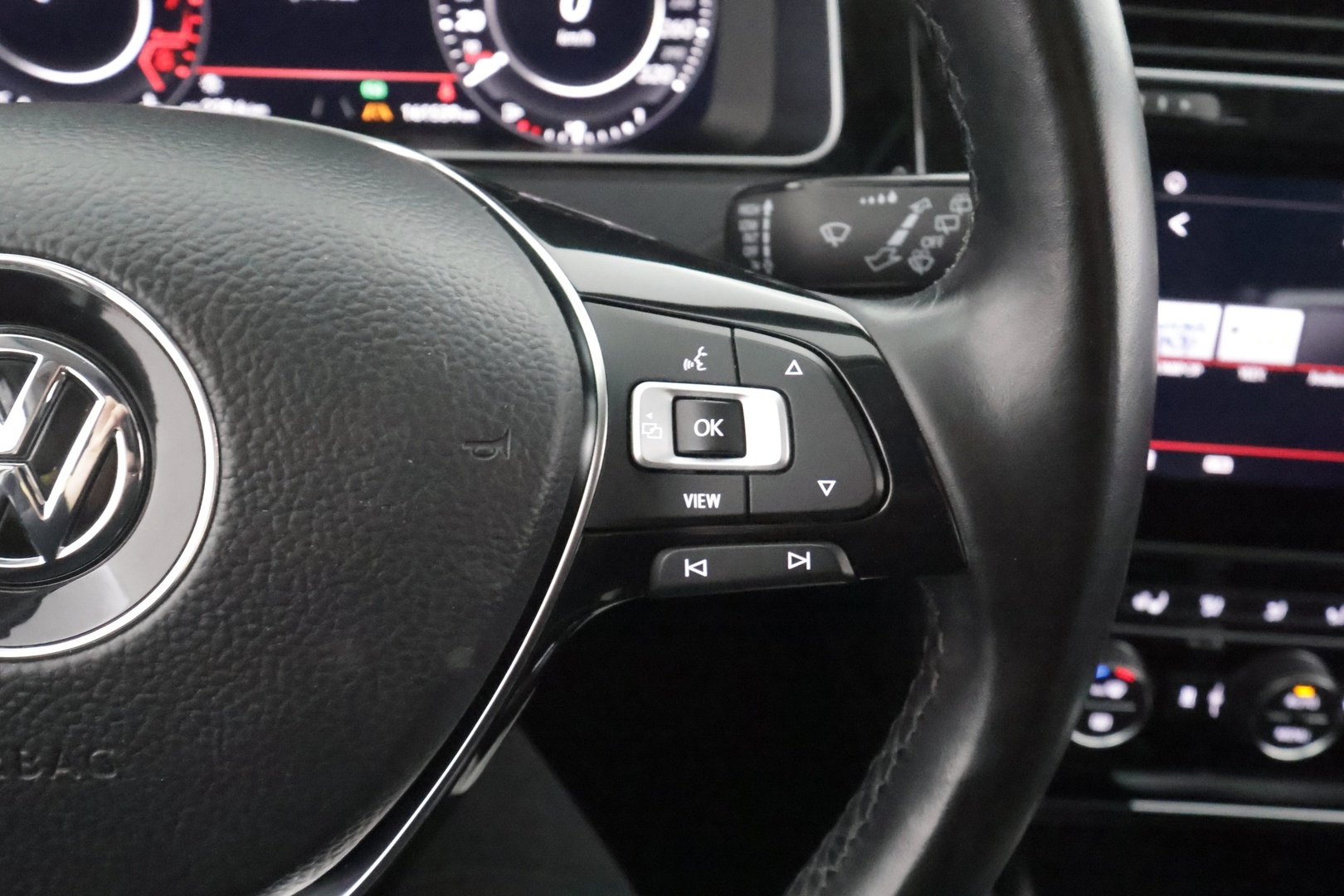 VOLKSWAGEN Golf 2019