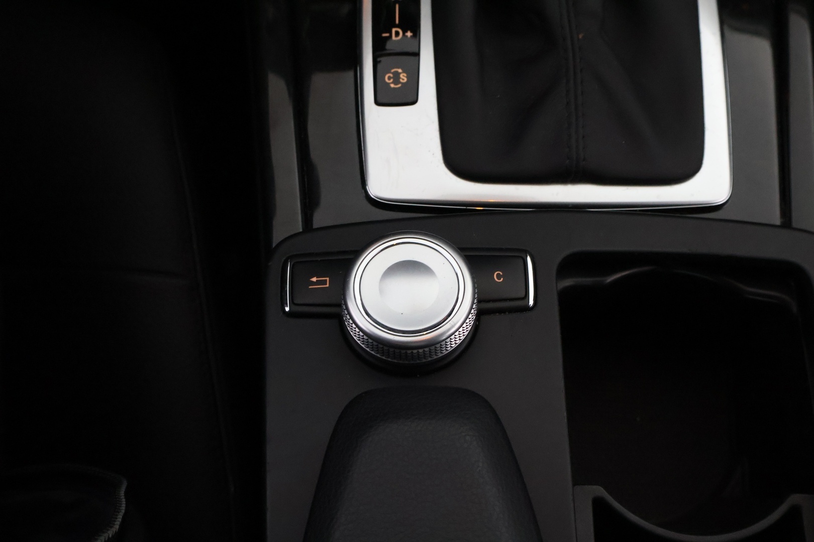 MERCEDES-BENZ E 2009