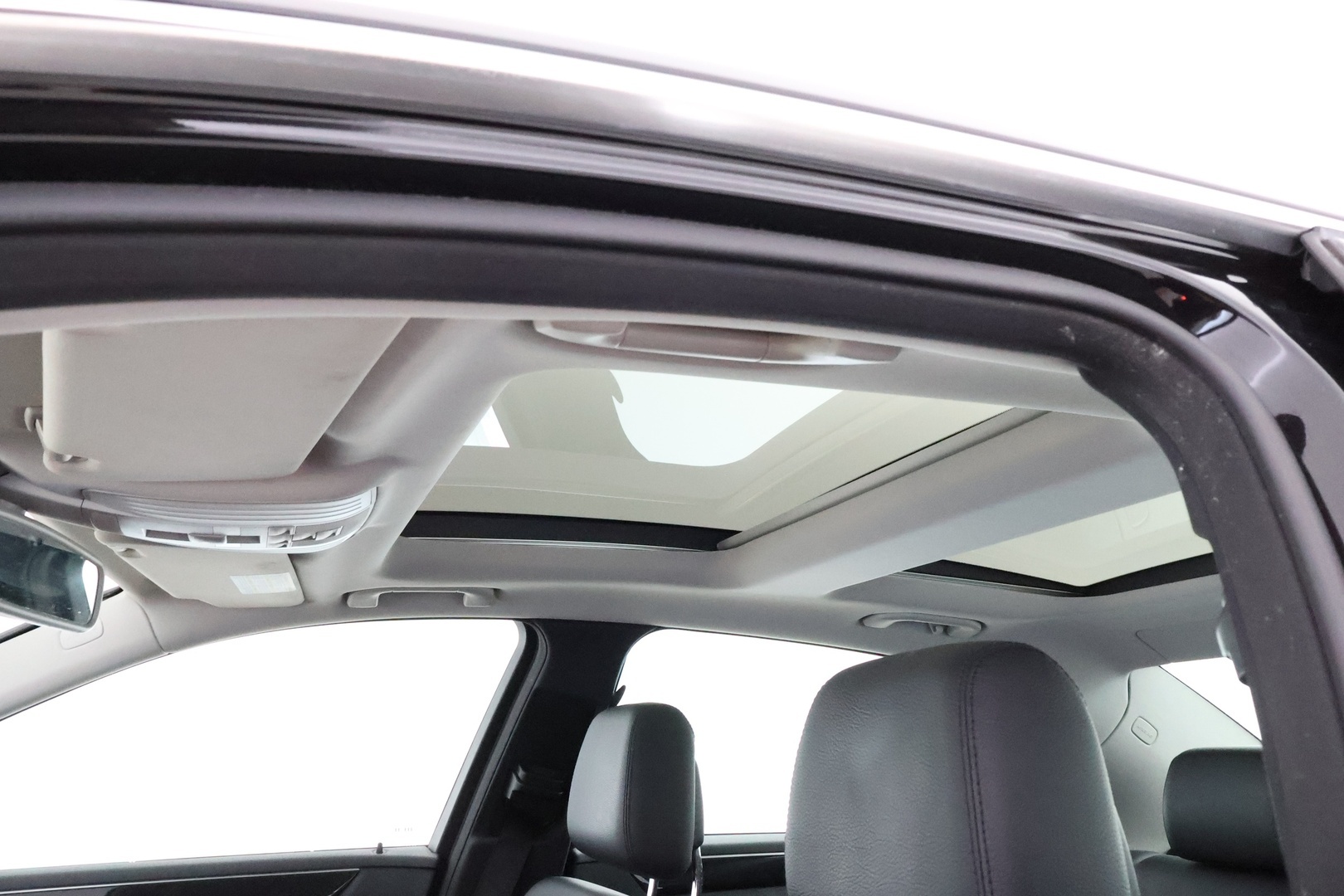 MERCEDES-BENZ E 2009