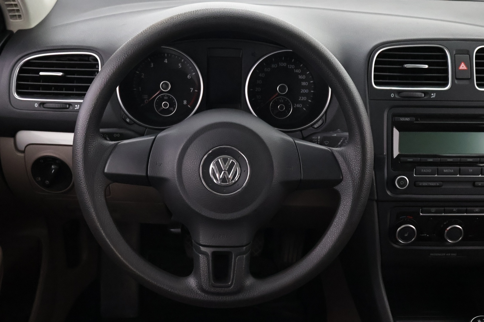 VOLKSWAGEN Golf 2011