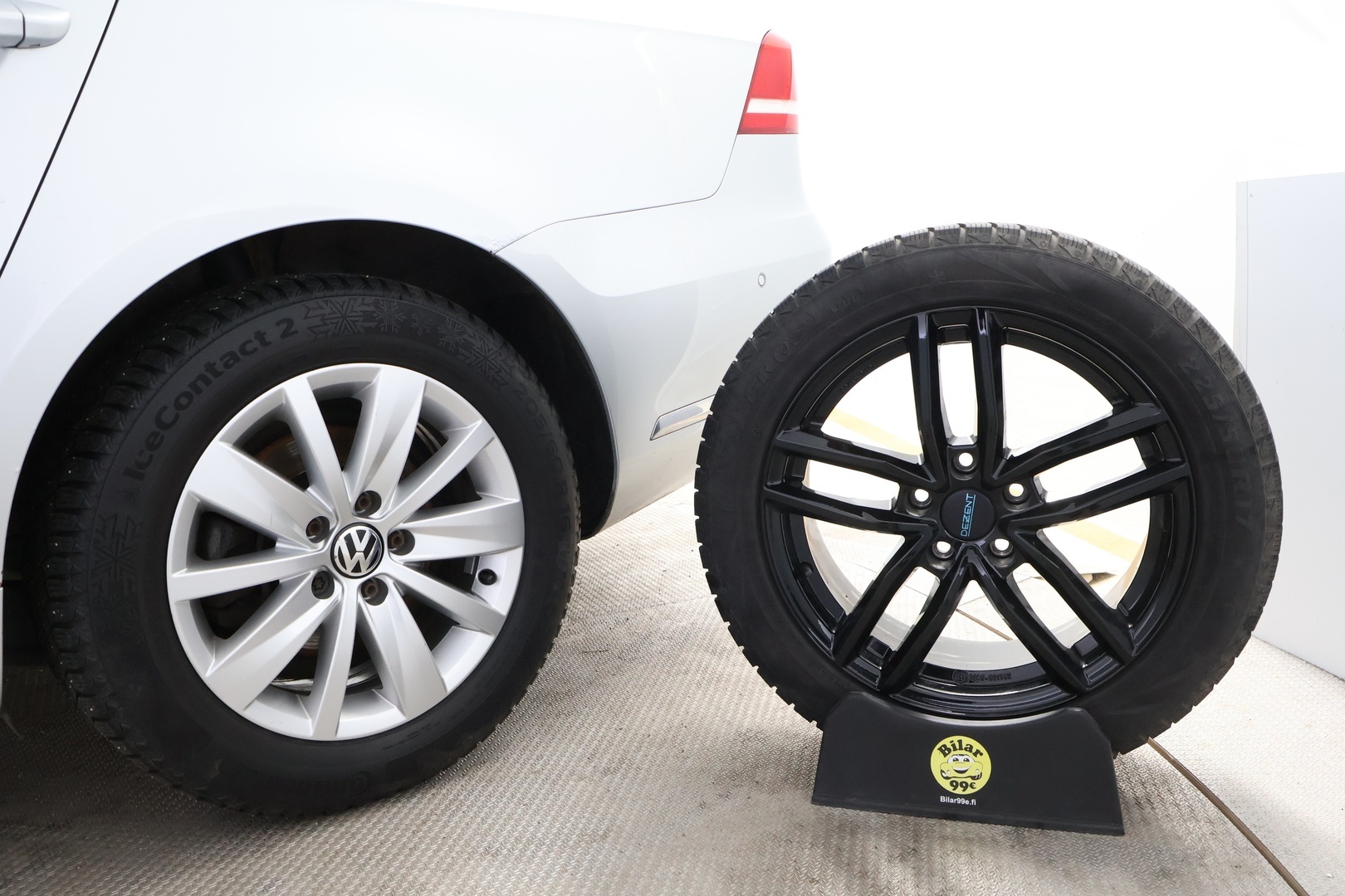 VOLKSWAGEN Passat 2012