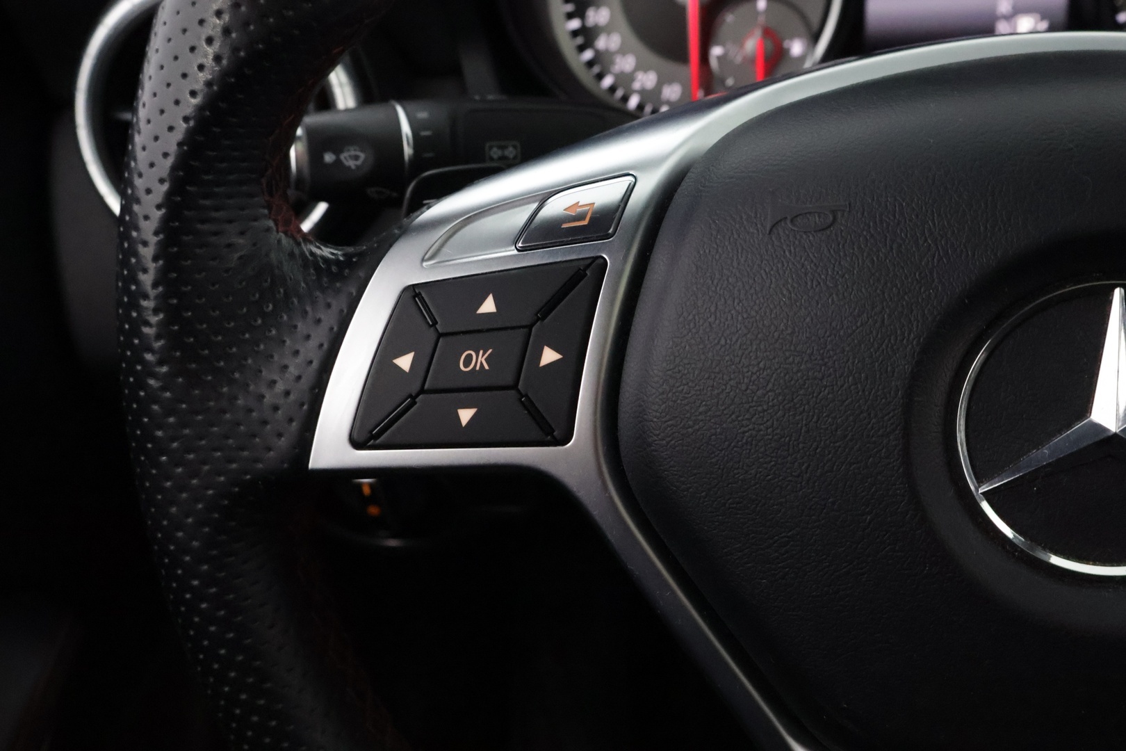 MERCEDES-BENZ CLA 2013