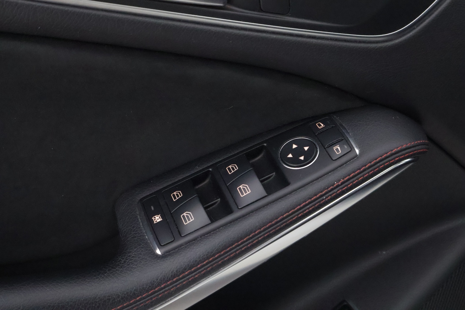 MERCEDES-BENZ CLA 2013