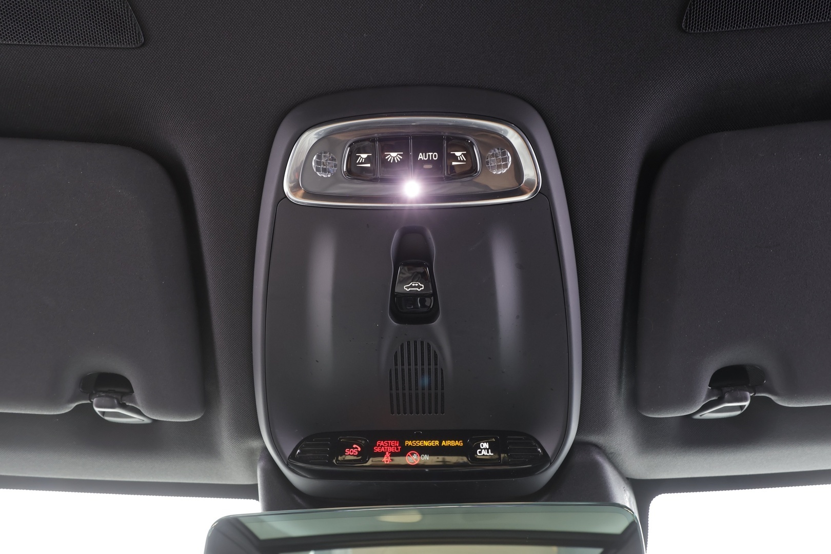 VOLVO XC60 2018