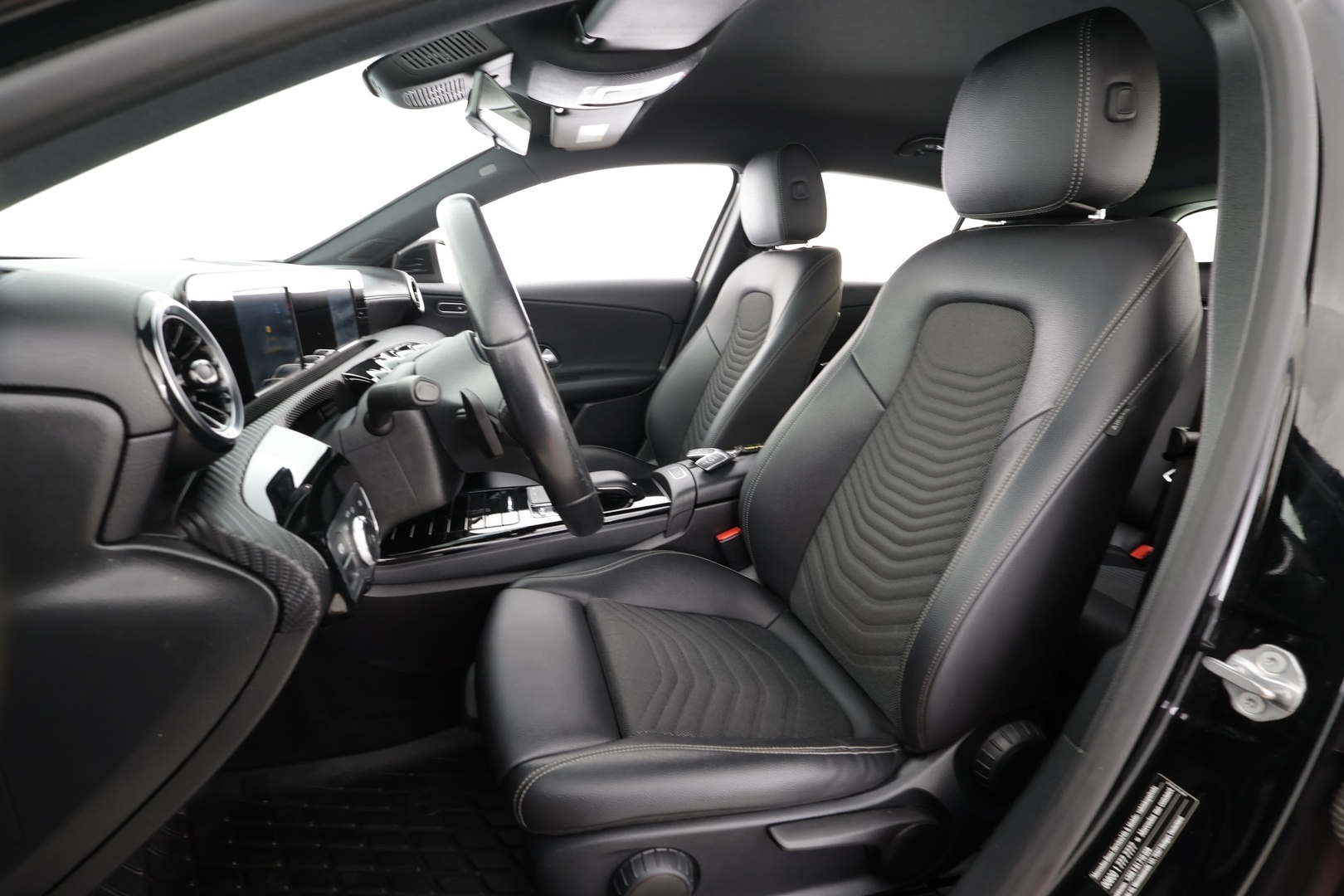 MERCEDES-BENZ A 2019