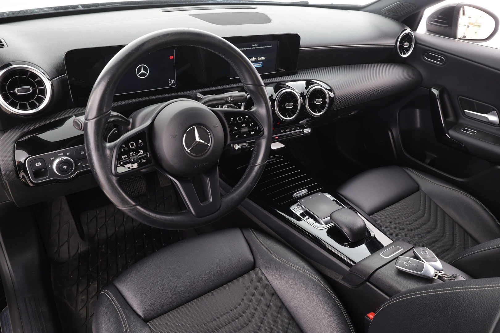 MERCEDES-BENZ A 2019