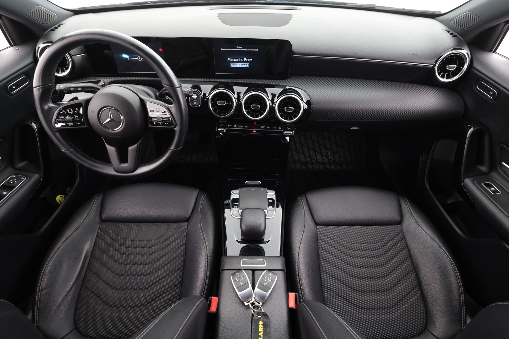 MERCEDES-BENZ A 2019