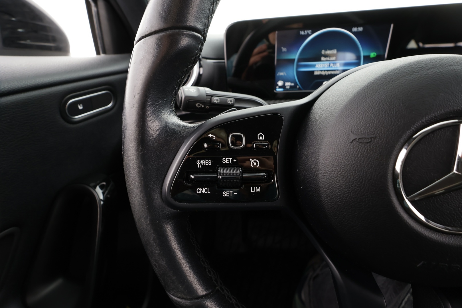 MERCEDES-BENZ A 2019