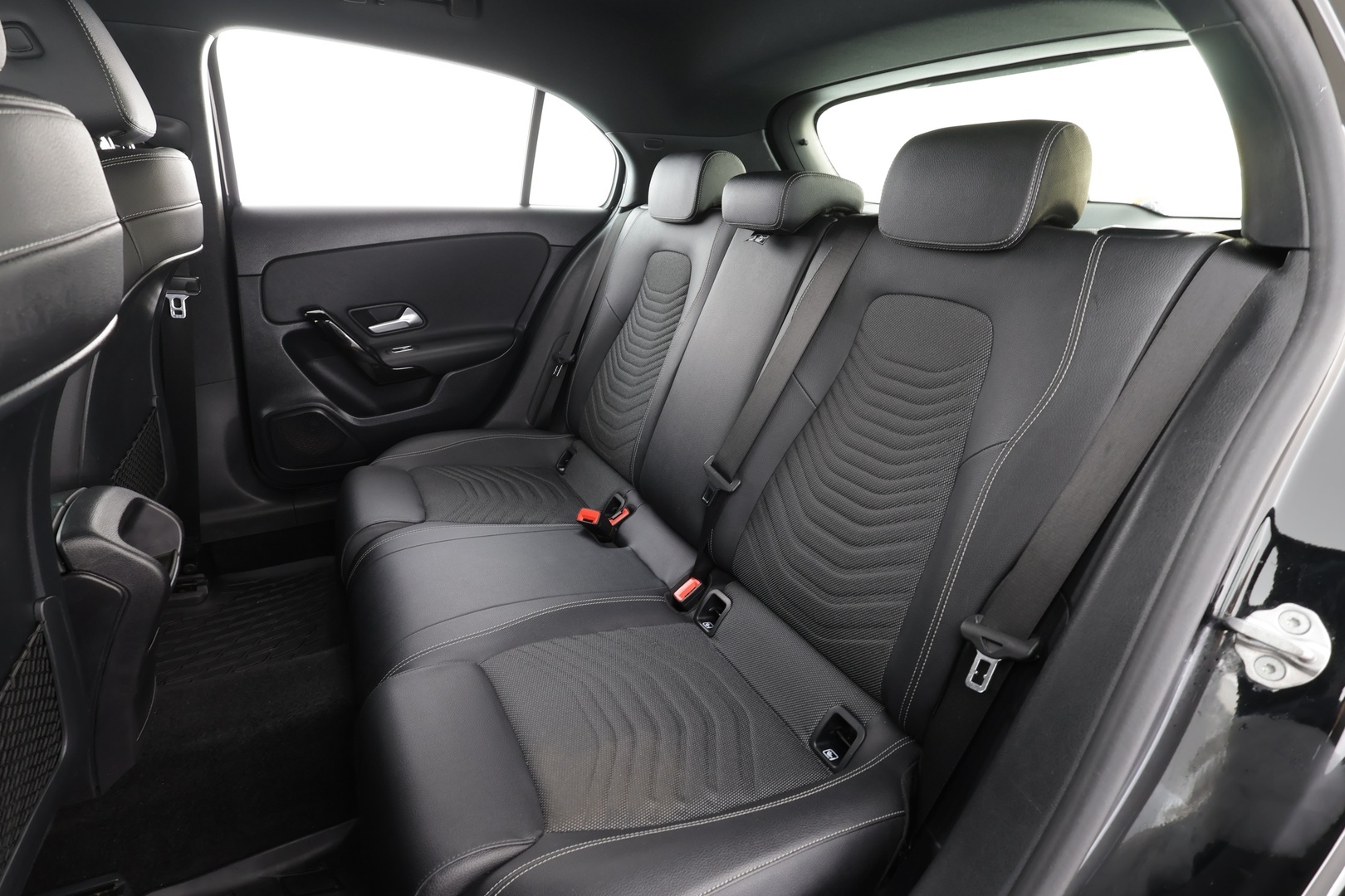 MERCEDES-BENZ A 2019