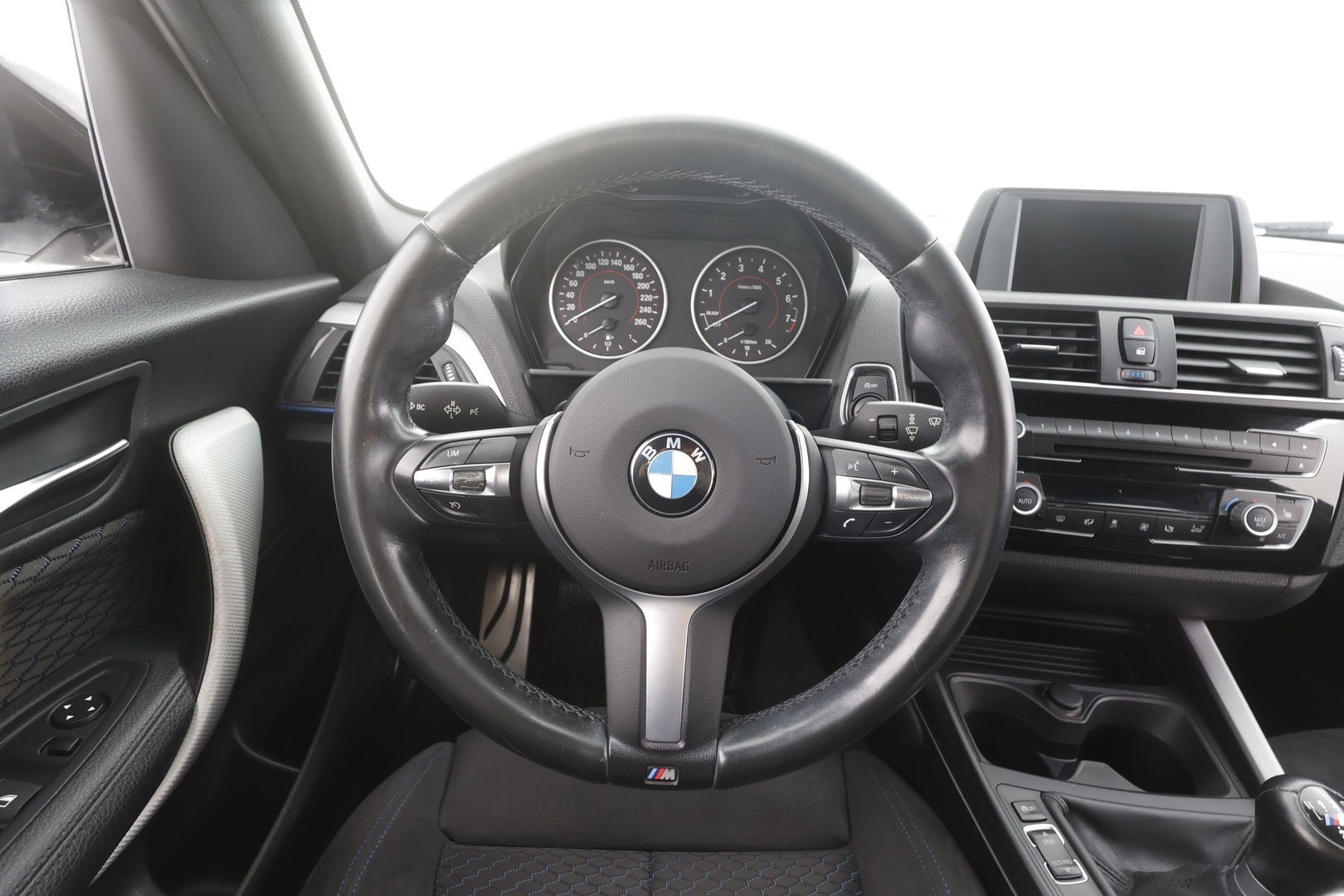 BMW 118 2017