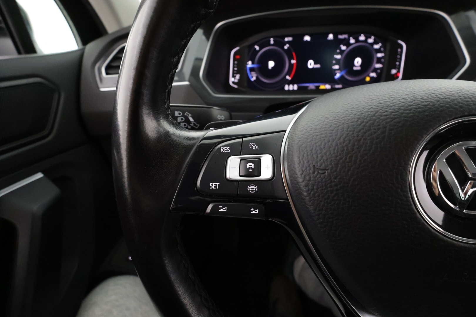 VOLKSWAGEN Tiguan 2020