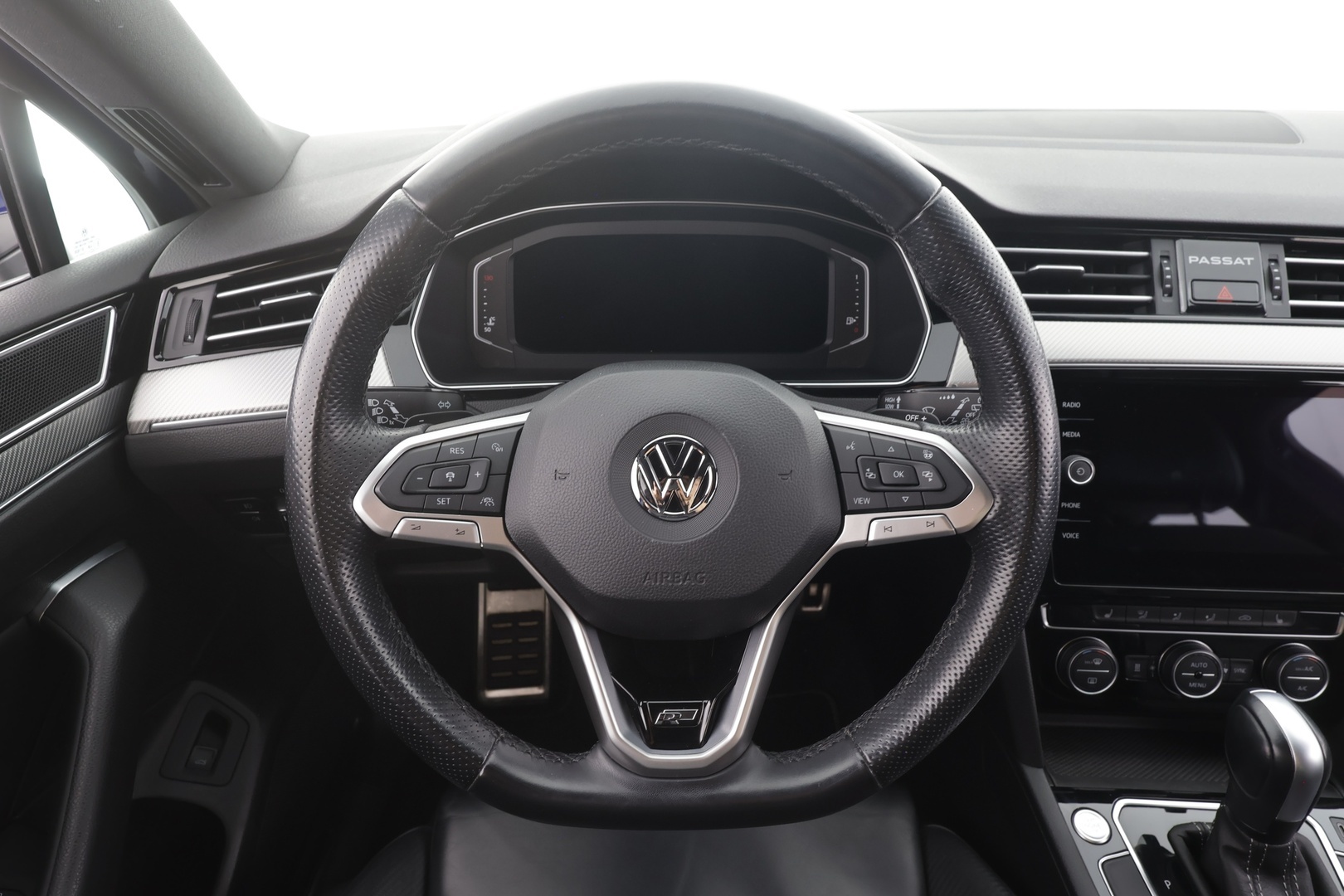 VOLKSWAGEN Passat 2020