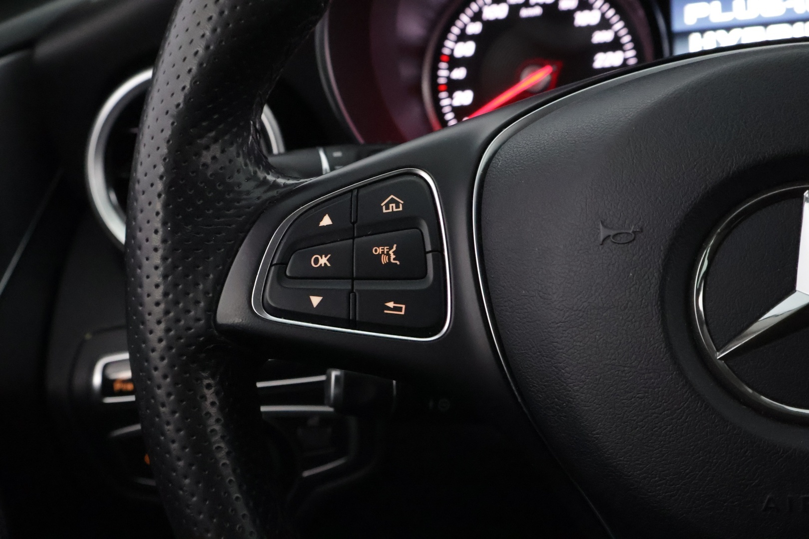 MERCEDES-BENZ C 2015