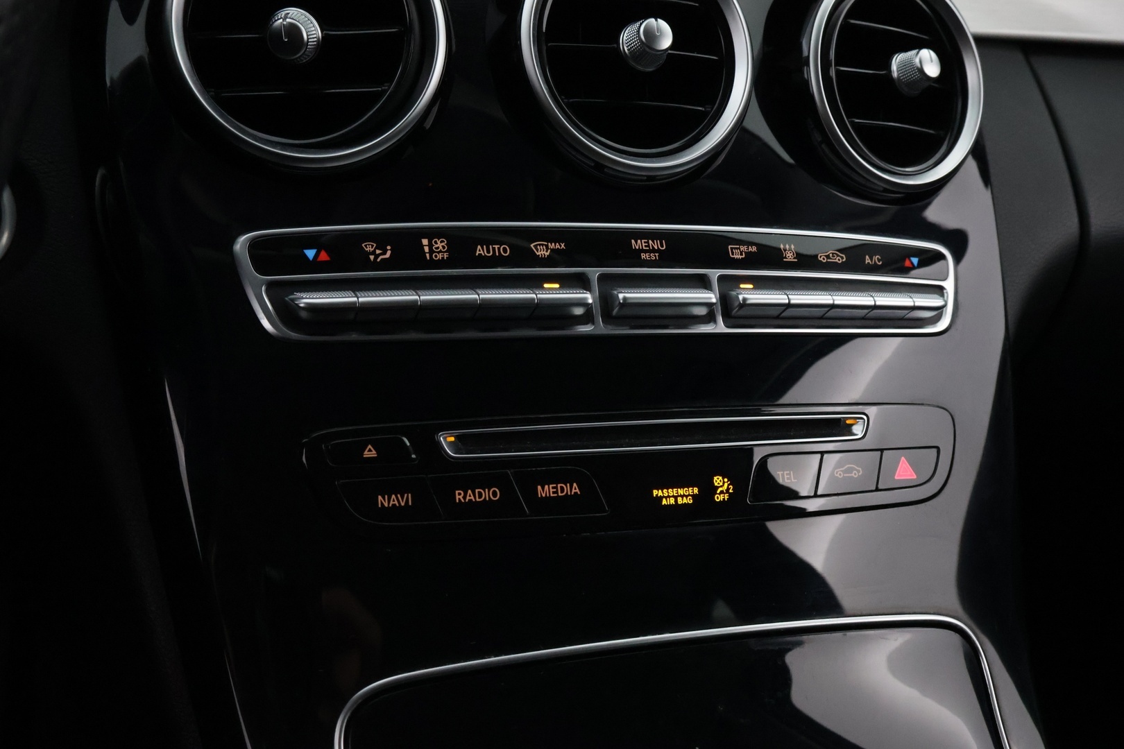 MERCEDES-BENZ C 2015