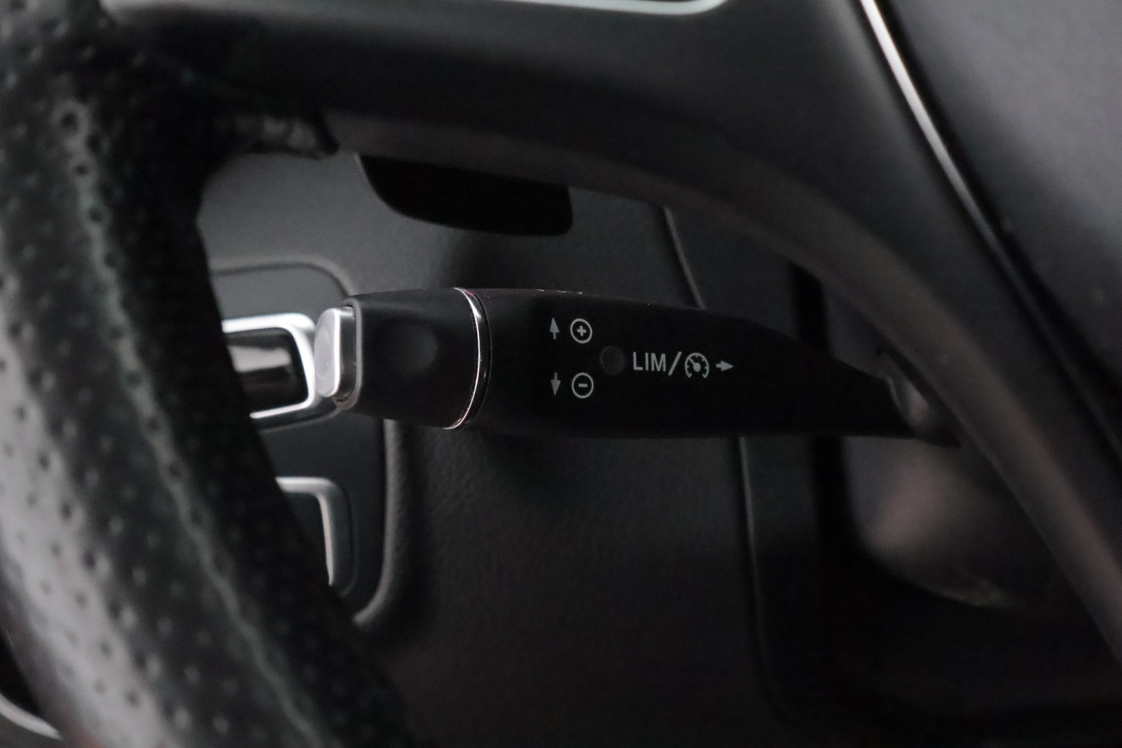 MERCEDES-BENZ C 2015