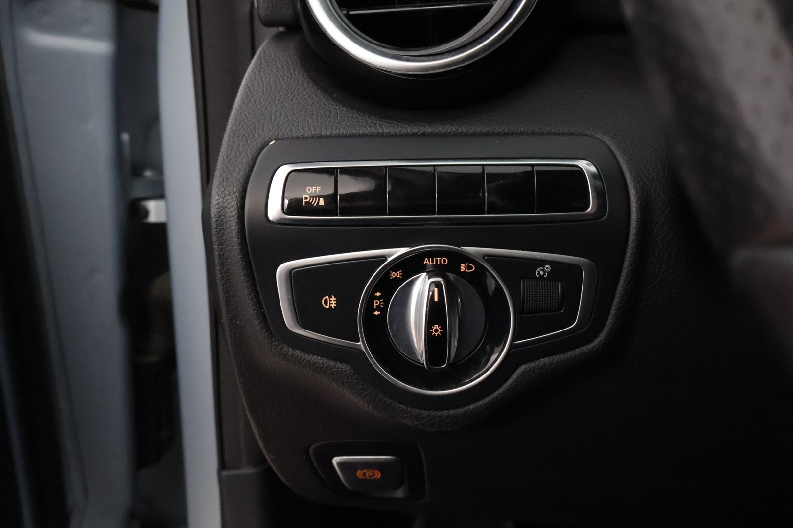 MERCEDES-BENZ C 2015