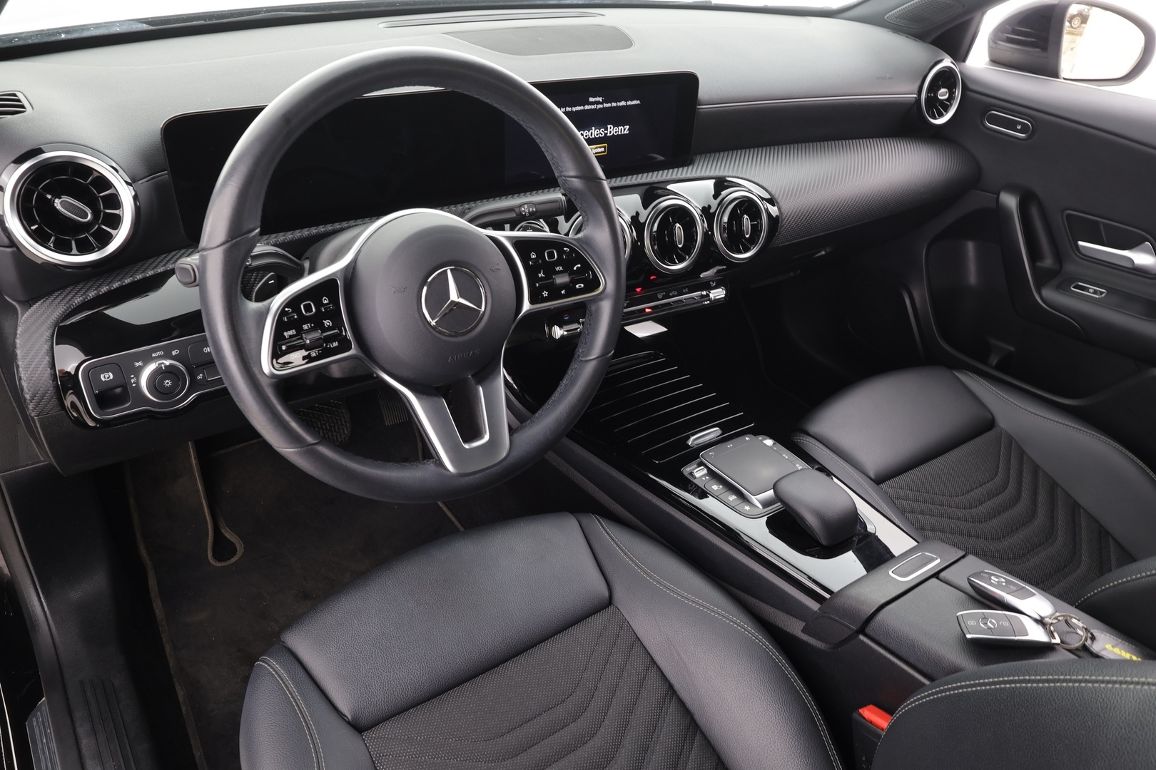 MERCEDES-BENZ A 2021