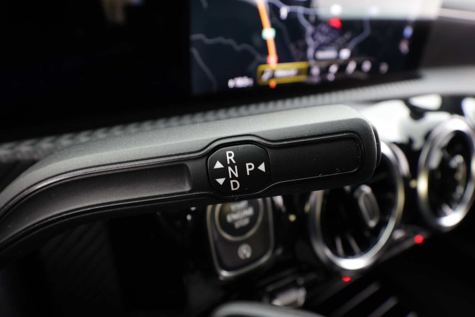 MERCEDES-BENZ A 2021