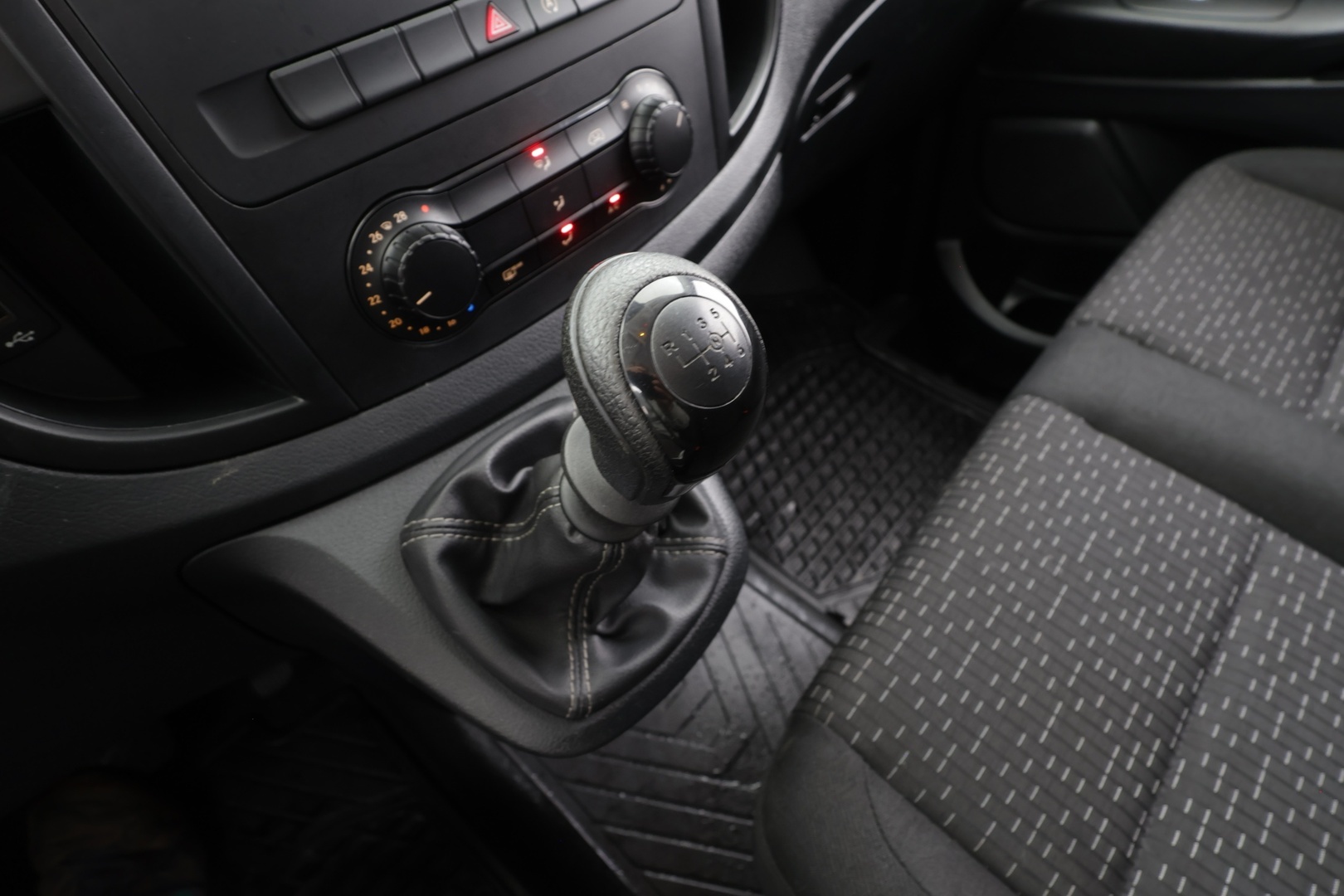 MERCEDES-BENZ Vito 2022