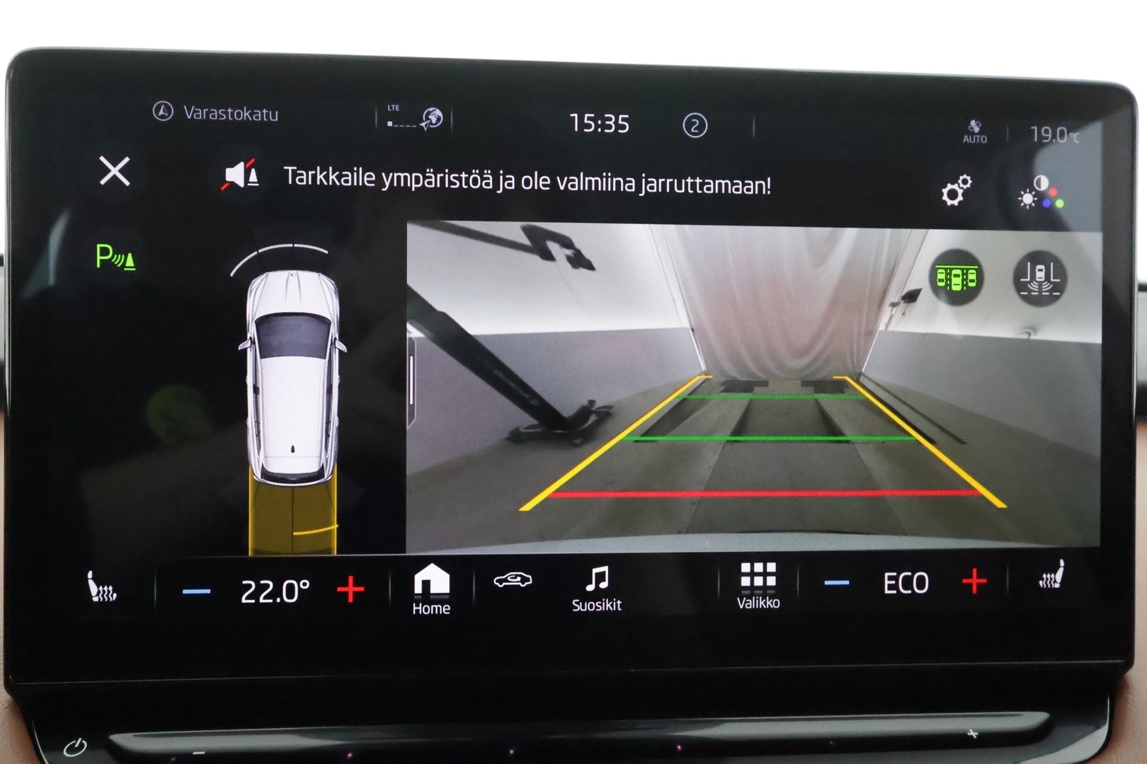 SKODA Enyaq 2022