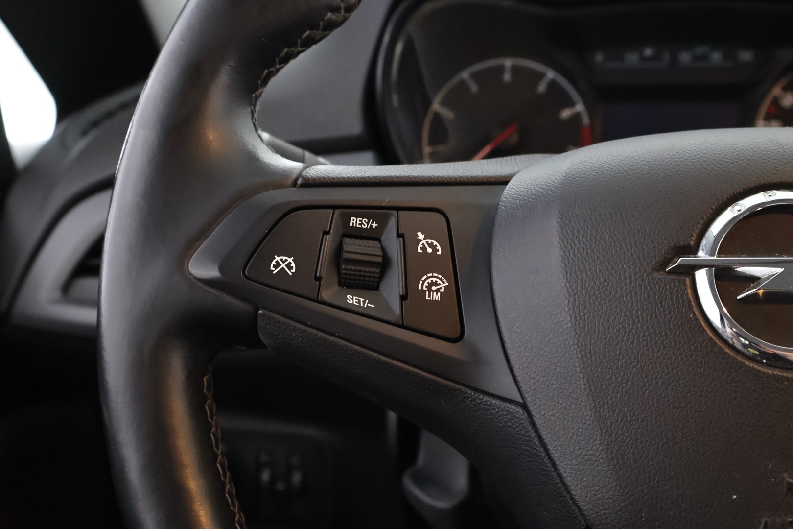 OPEL Corsa 2015