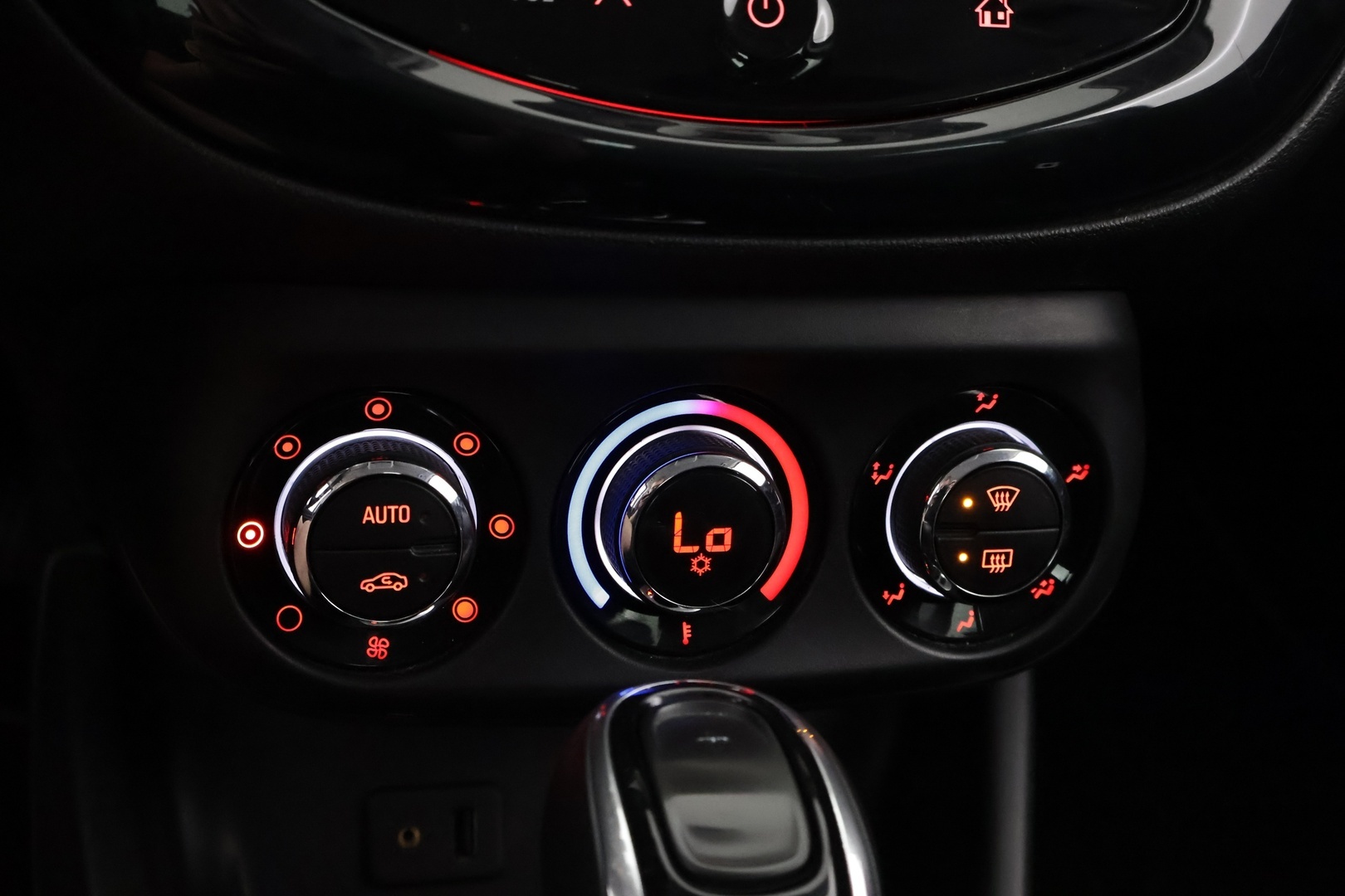 OPEL Corsa 2015