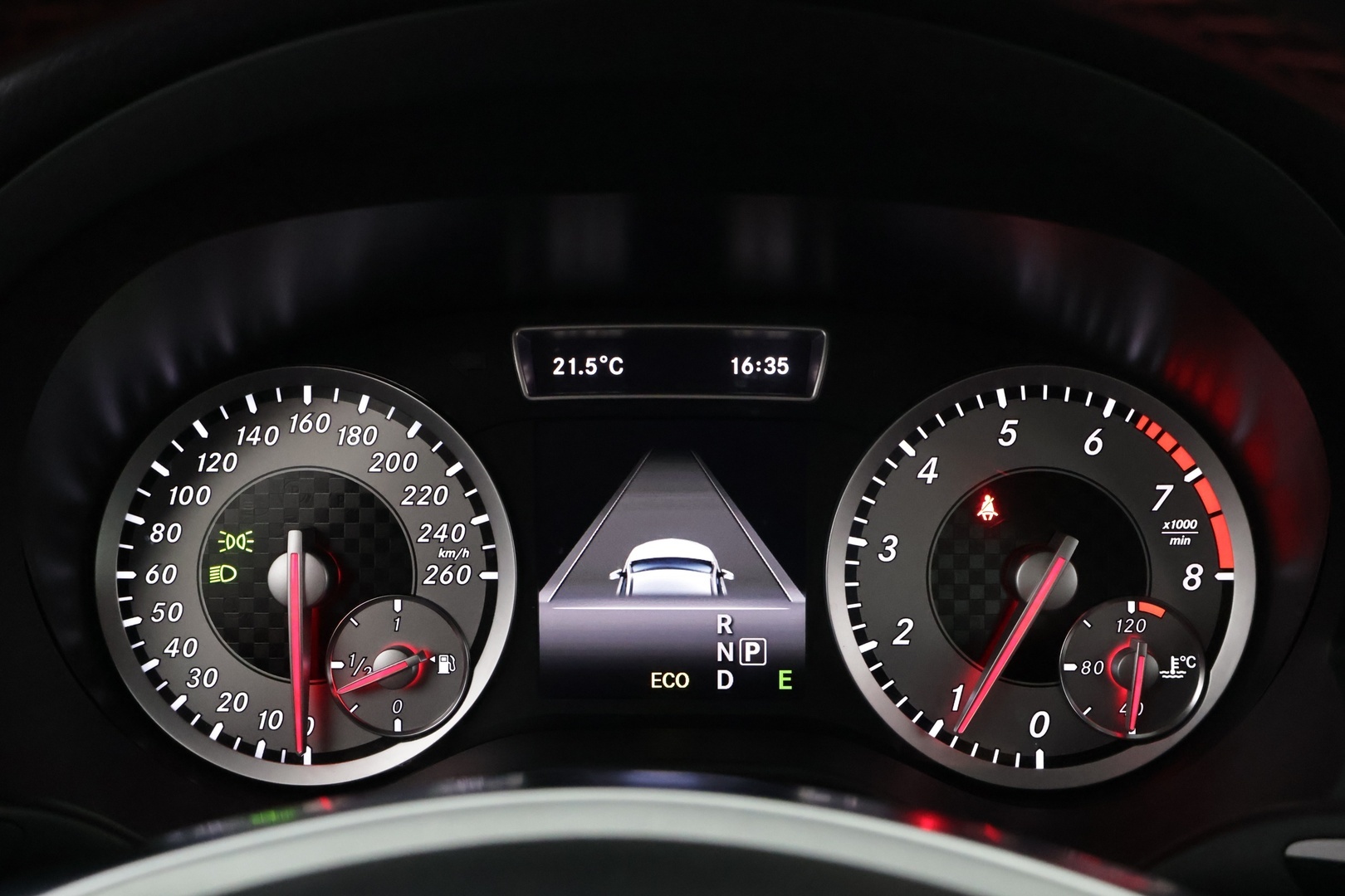 MERCEDES-BENZ A 2014