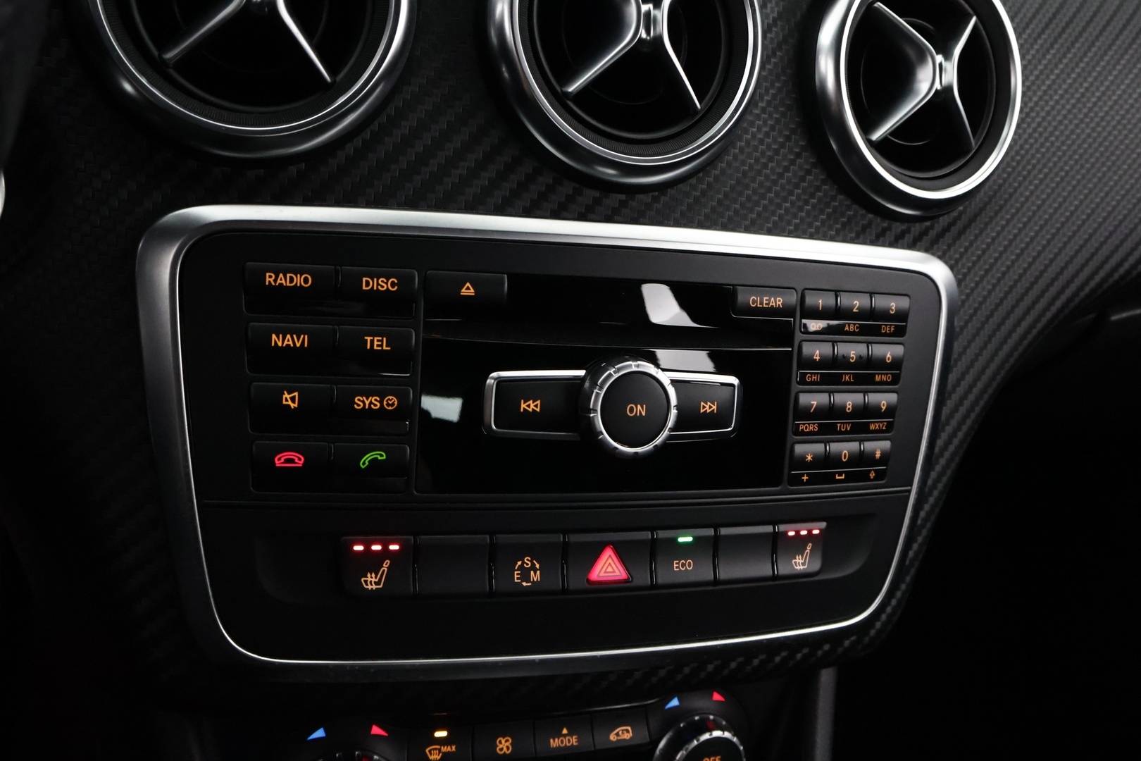 MERCEDES-BENZ A 2014
