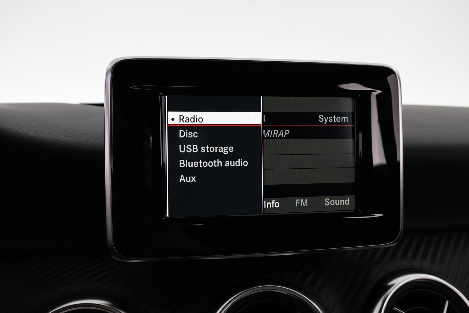 MERCEDES-BENZ A 2014