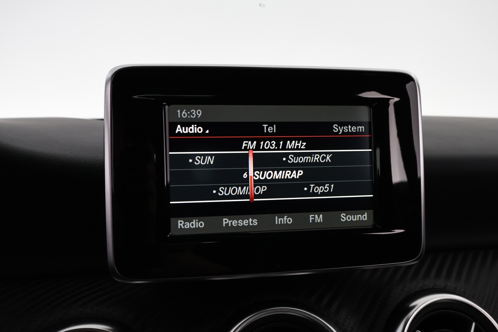 MERCEDES-BENZ A 2014