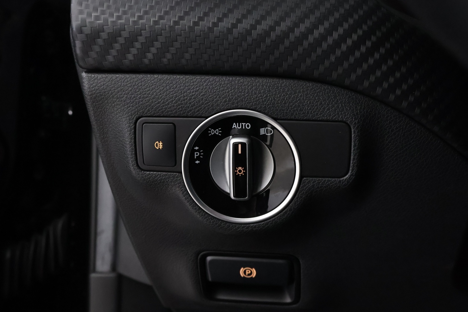 MERCEDES-BENZ A 2014