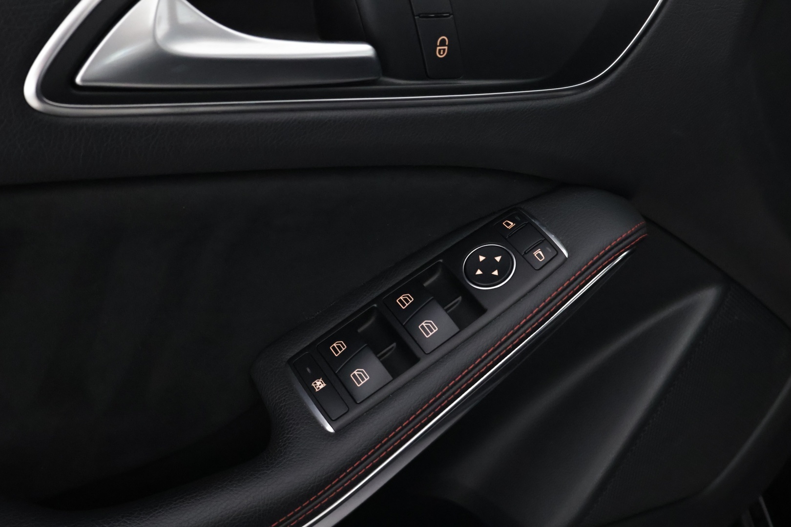 MERCEDES-BENZ A 2014
