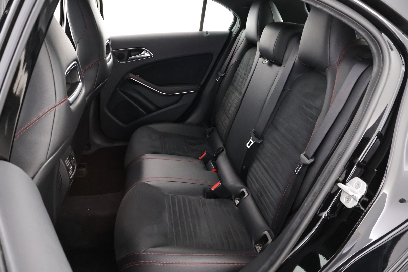 MERCEDES-BENZ A 2014