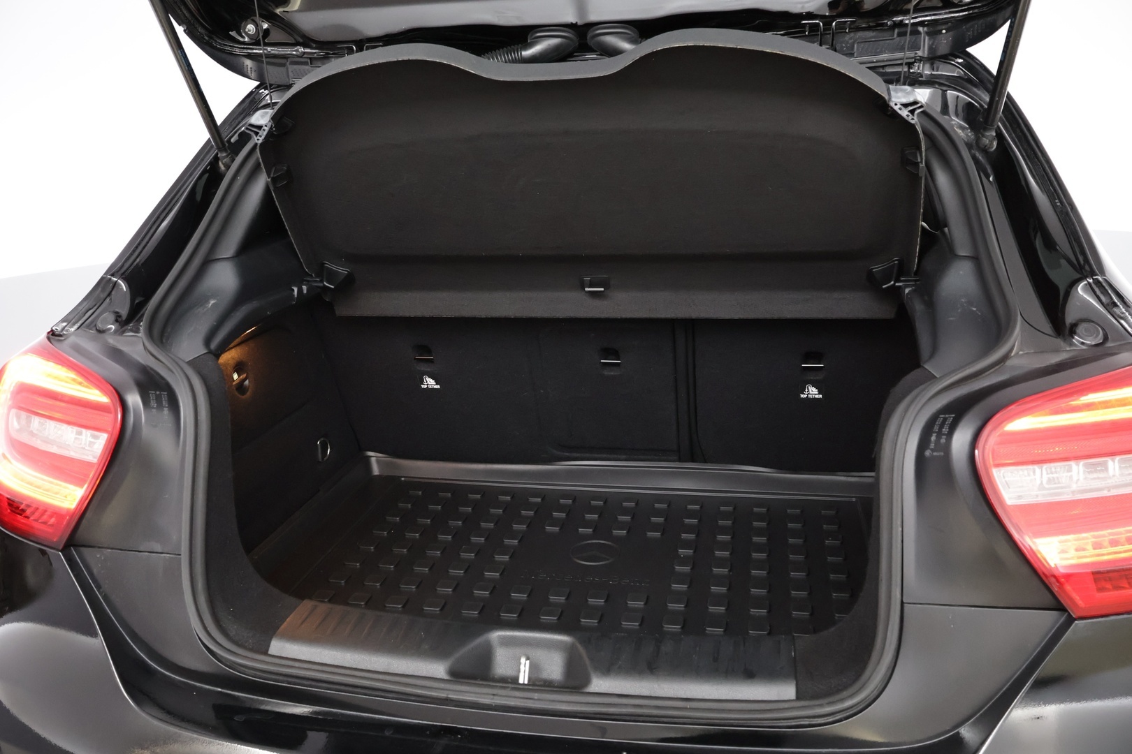 MERCEDES-BENZ A 2014