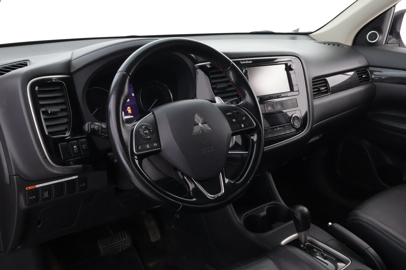 MITSUBISHI Outlander 2016