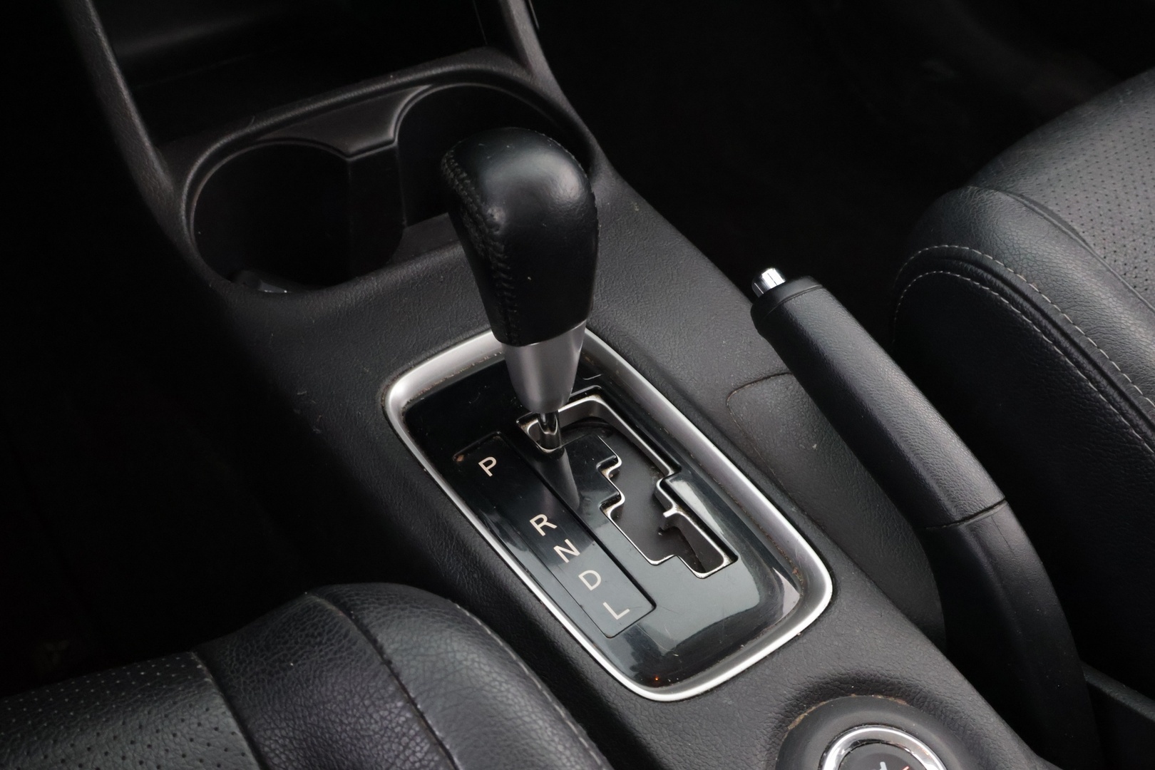 MITSUBISHI Outlander 2016