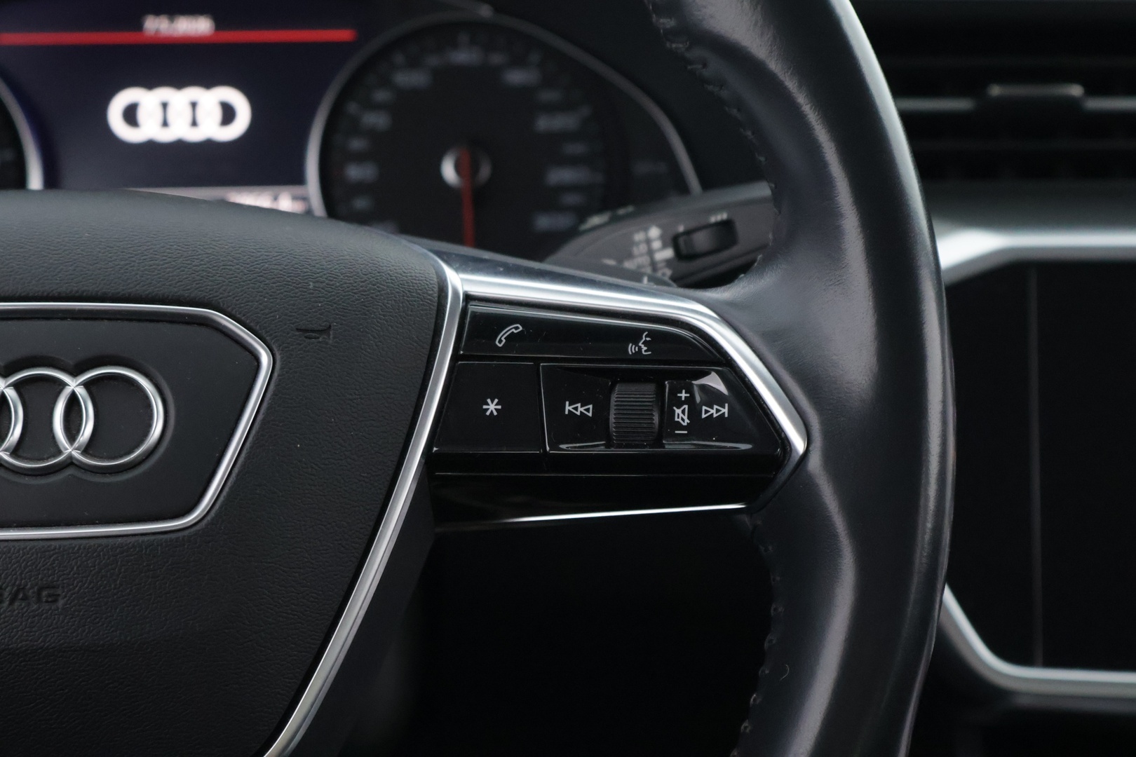 AUDI A6 2019