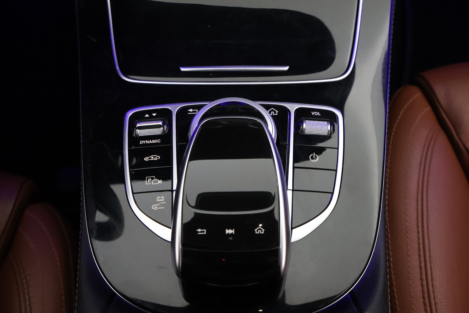 MERCEDES-BENZ E 2017