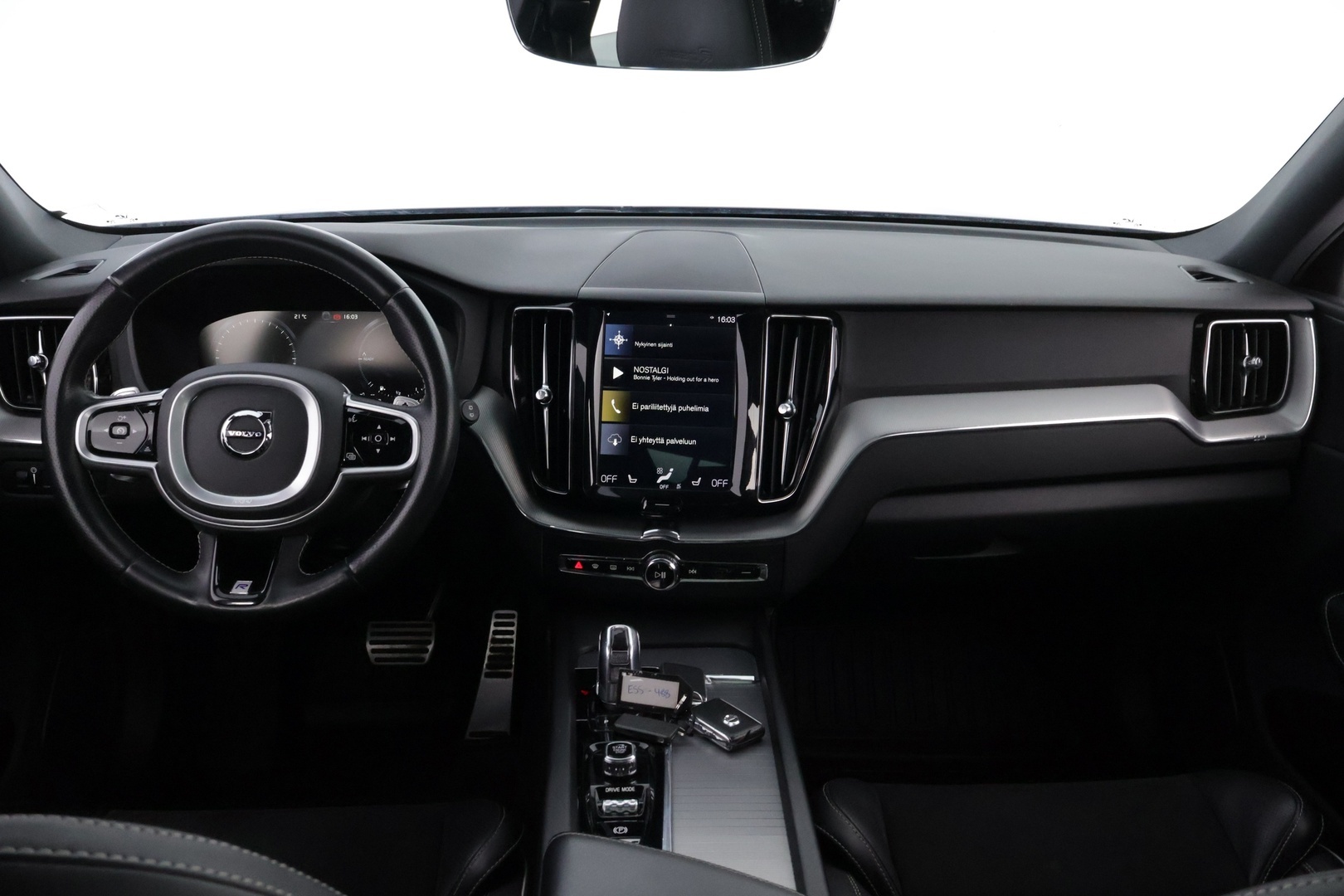 VOLVO XC60 2018